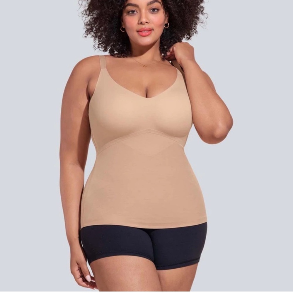 NWOT Honeylove Liftwear Shapewear Cami 1X Beige Sand Wireless Support Smoothing